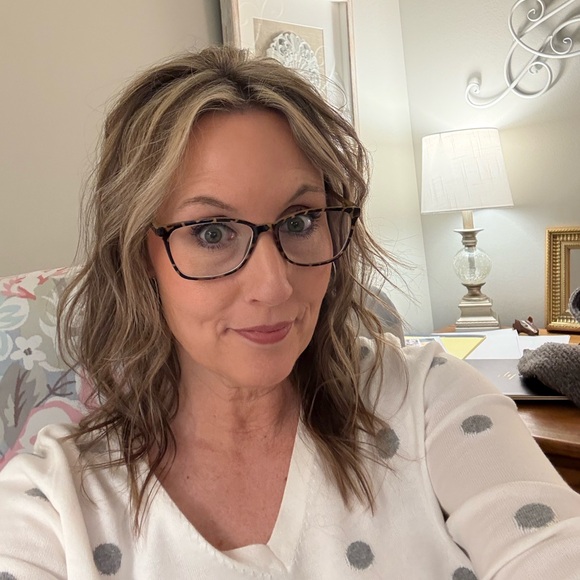 Meet your Posher, Rita - Picture 2 of 4